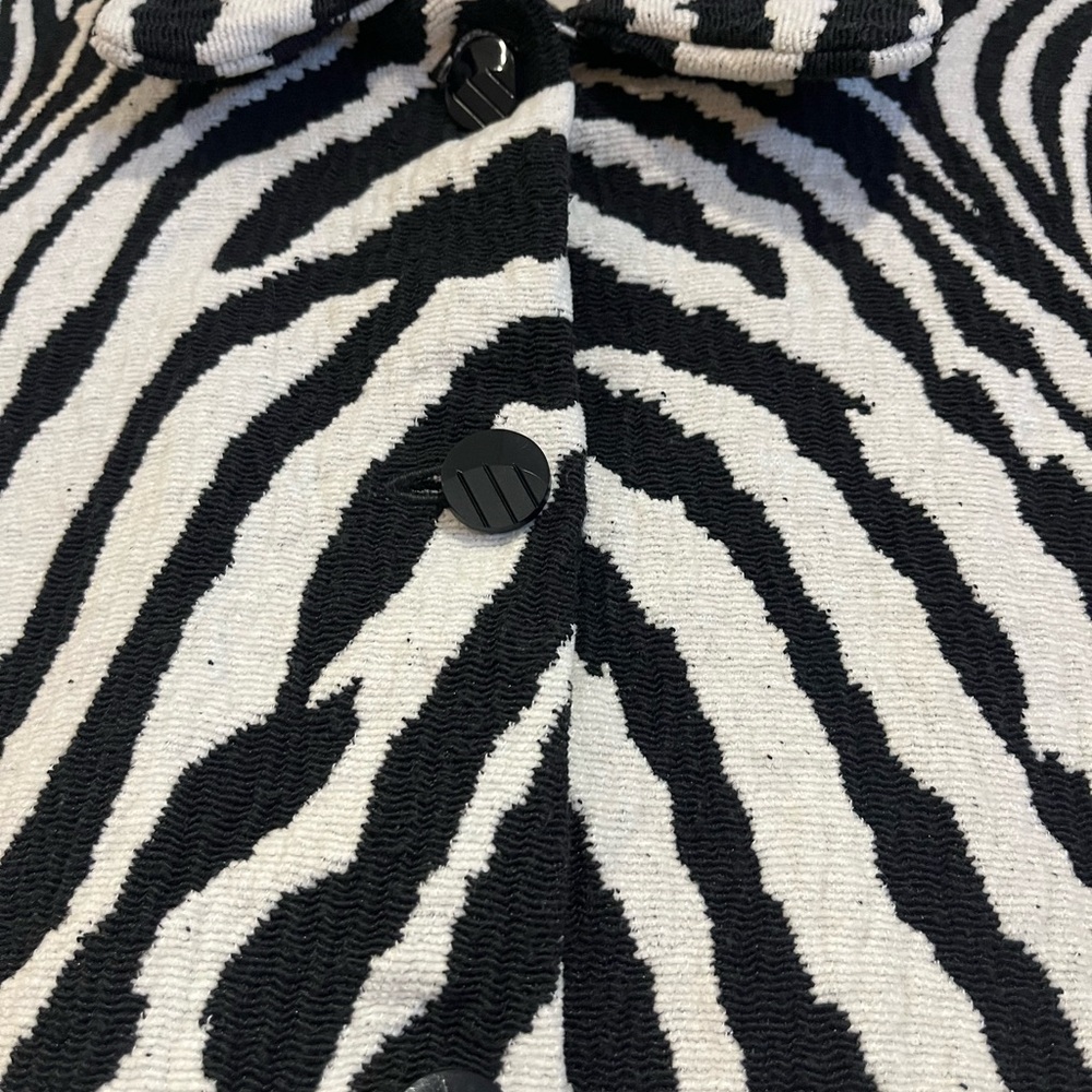 Vintage Patterned Jacket - image 7